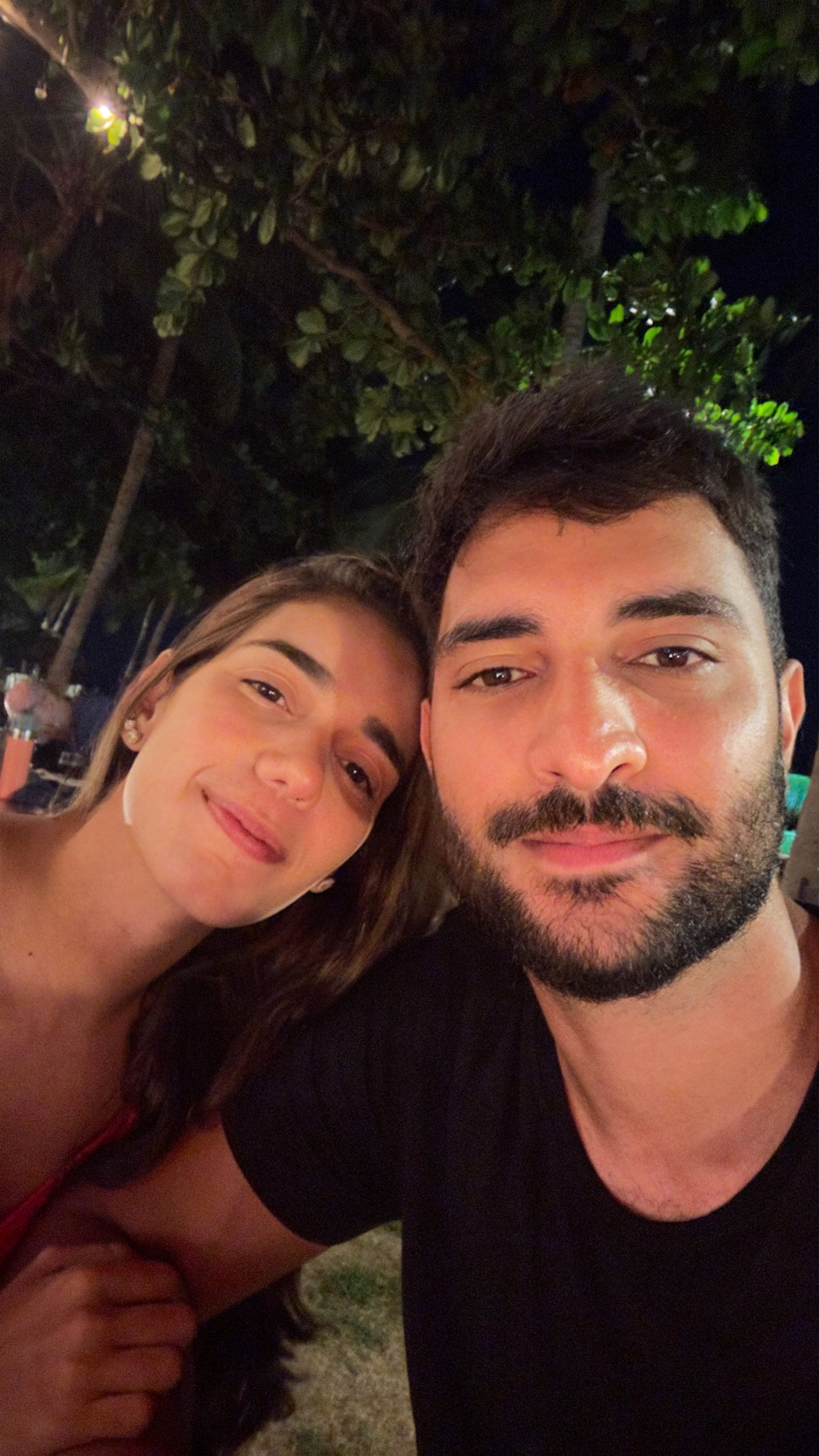 Nós dois juntinhos numa noite especial